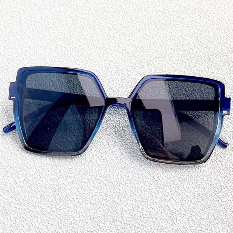 (YUZHU) Vintage Fashion Oversized Square Frame Sunglasses Untuk Wanita Korea Fashion Gradient Frame Sunglasses