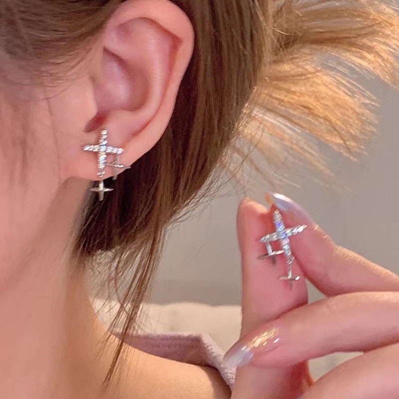 Anting Tusuk Geometris Fashion Alloy Kristal Kupu-Kupu Bintang Hati Untuk Wanita