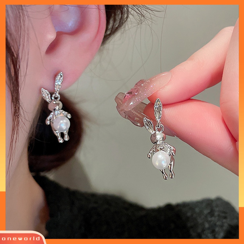 [EONE] 1pasang Ear Studs Lucu Warna Silver Membawa Keberuntungan High Gloss Faux Pearl Rabbit Kelinci Wanita Anting Perhiasan Aksesoris