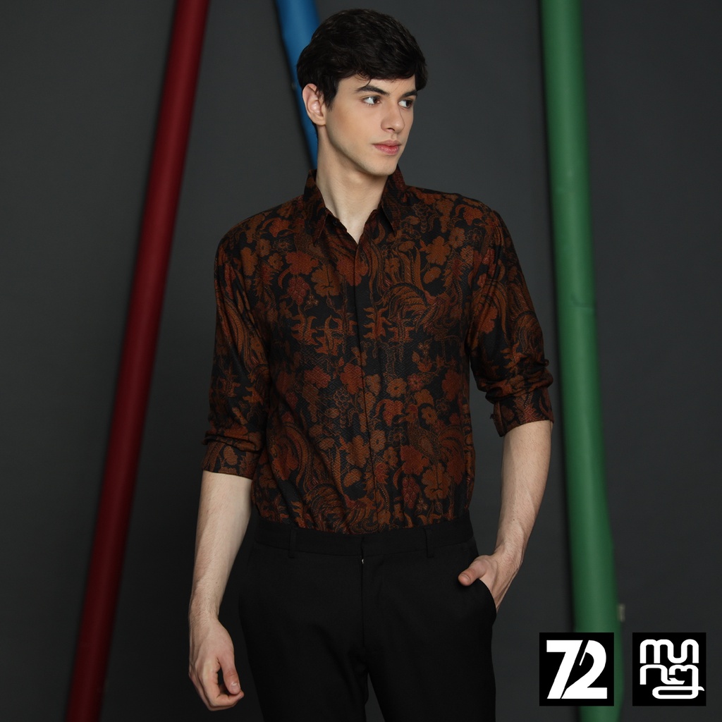 KEMEJA BATIK PRIA Dobby Lengan Panjang Slimfit Slim Fit Leandre Warna Hitam 723559 Cap 72 - Baju Kemeja Atasan Pakaian Setelan Batik Pria Cowok Laki Laki Remaja Keluarga Kantor Lengan Panjang Modern Slimfit Slim Fit Premium Kekinian