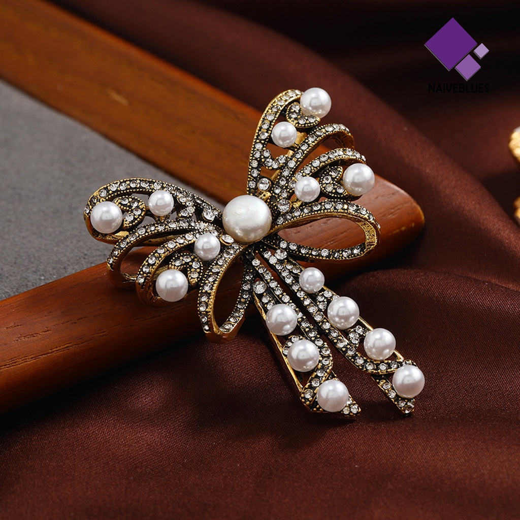 &lt; Naiveblues &gt; Ikatan Simpul Bros Retro Elegan Berongga Gaya Perancis Berlian Imitasi Imitasi Wanita Bisnis Lapel Pin