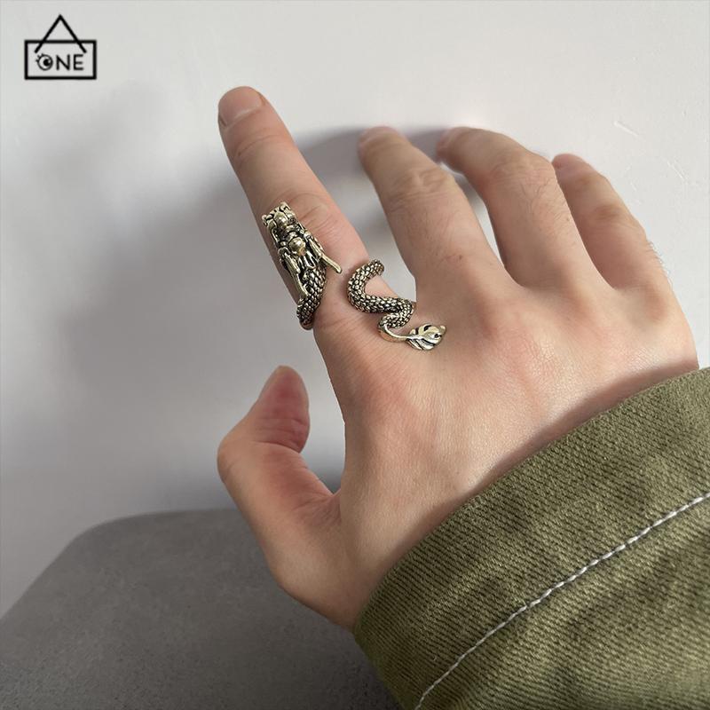 COD❤️Cincin Naga Pria Keren Emas Creative Retro Style Dragon Design Ring Holder For Gift-A.one