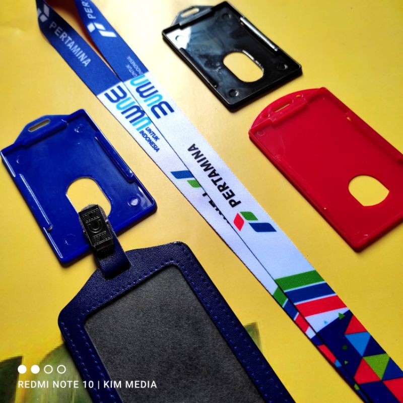 

Lanyard PERTAMINA BUMN MOTIF PTH/ GANTUNGAN TALI ID CARD PERTAMINA BUMN Printing