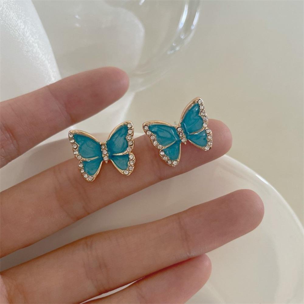 Needway  Anting Kupu-Kupu Kepribadian Fashion Inlay Canggih Tidak Alergi Untuk Wanita Anting Zircon