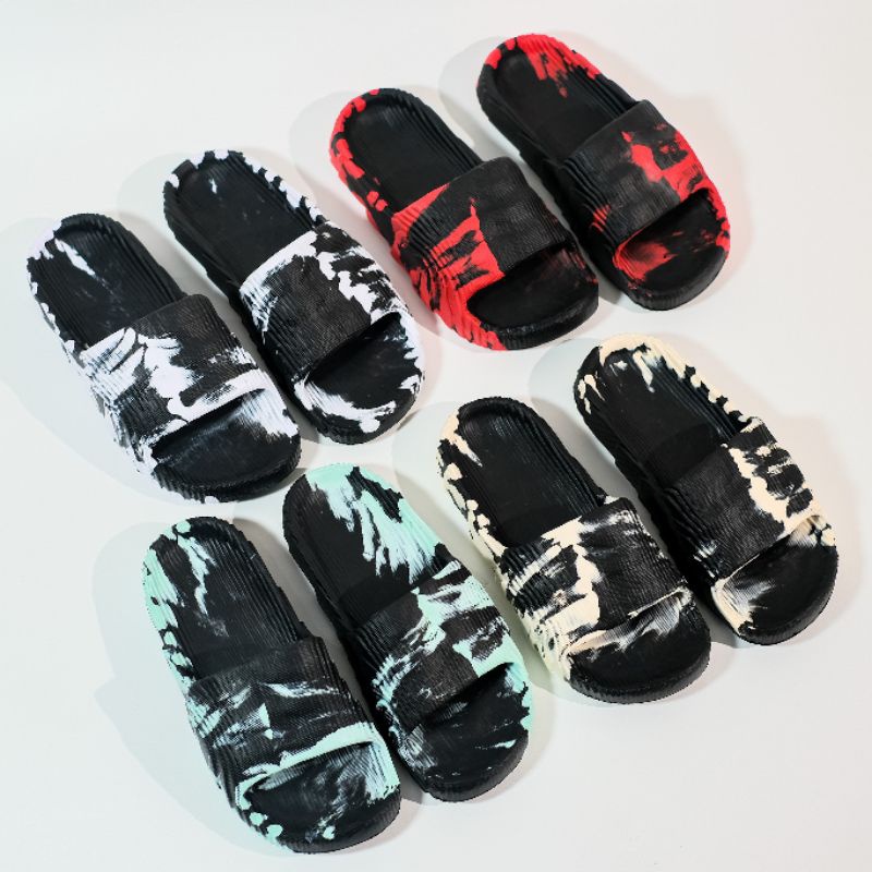 Sendal Adilette Slop Pria Terbaru 2023 Sendal Slide Cowok Premium Trendy Santai Sandal Slop Pria Rumah