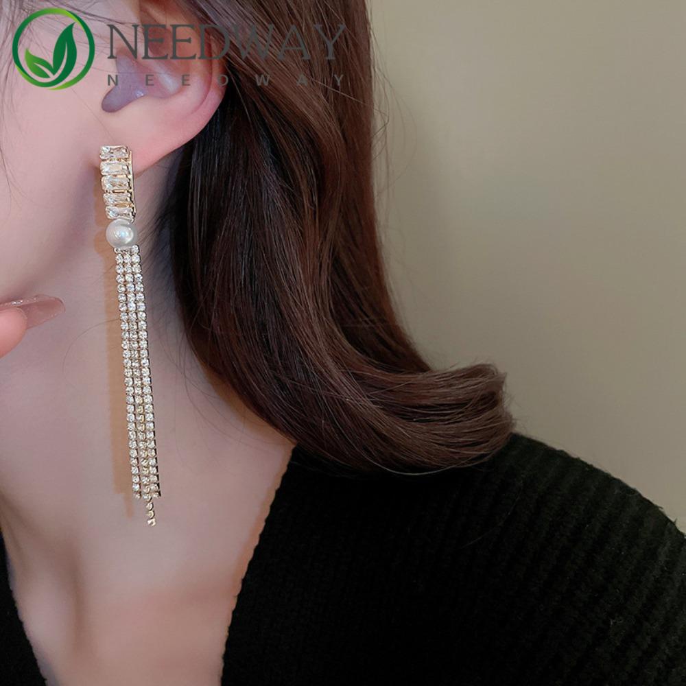 Needway   Wanita Anting Trendi Temperamen Mutiara Mewah Rumbai Berlian Imitasi Fashion Perhiasan