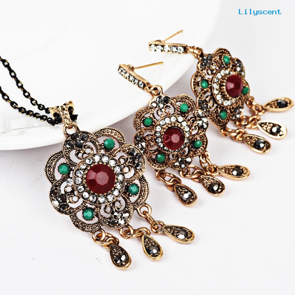 [LS]1 Set Wanita Kalung Gaya Etnik Berlian Imitasi Berongga Tetesan Air Jumbai Bohemian Retro Klavikula Kalung Stud Anting Kit Fashion Perhiasan