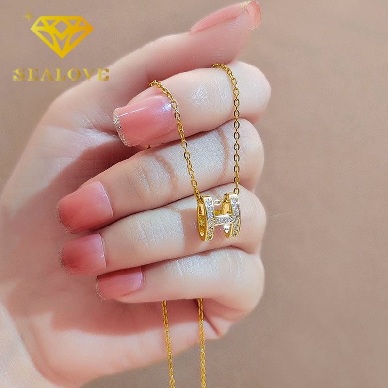 Kalung Titanium Huruf Wanita Anti Karat Berlian Emas 18K Aesthetic Simple Fashion Aksesoris Perhiasan