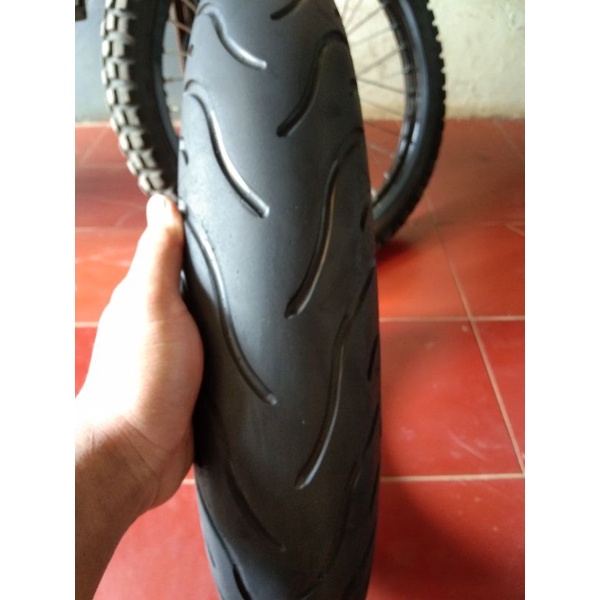 Ban Michelin Uk 110/70-17 - CV.Dzuhairi Store