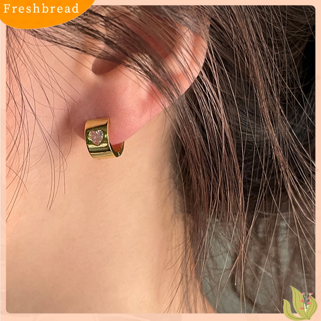 &lt; Freshbread &gt; 1pasang Anting Hoop Geometris Temperamen Sederhana Berlian Imitasi Kecil Cinta Hati Huggie Earrings Fashion Perhiasan