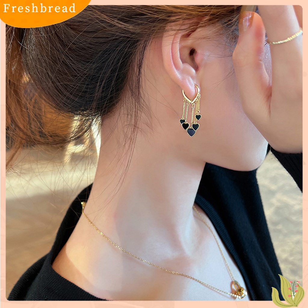 &lt; Freshbread &gt; 1pasang Anting Menjuntai Gaya Korea Elegan Temperamen Paduan Hati Hitam Wanita Drop Earrings Fashion Jewelry