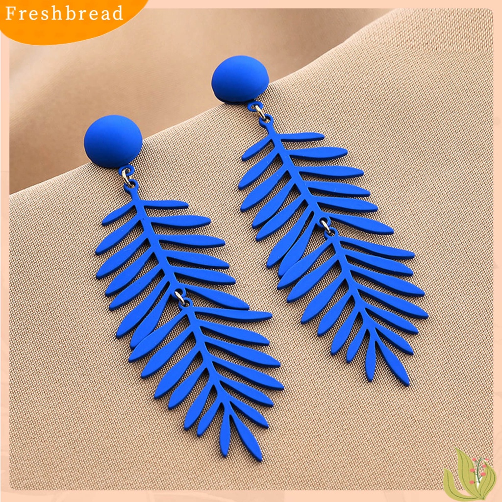 &lt; Freshbread &gt; 1pasang Anting Wanita Bentuk Daun Warna Solid Berlebihan Portable Friendly Untuk Kulit Hias Telinga Permen Warna Melubangi Hidup Perhiasan Anting Lady