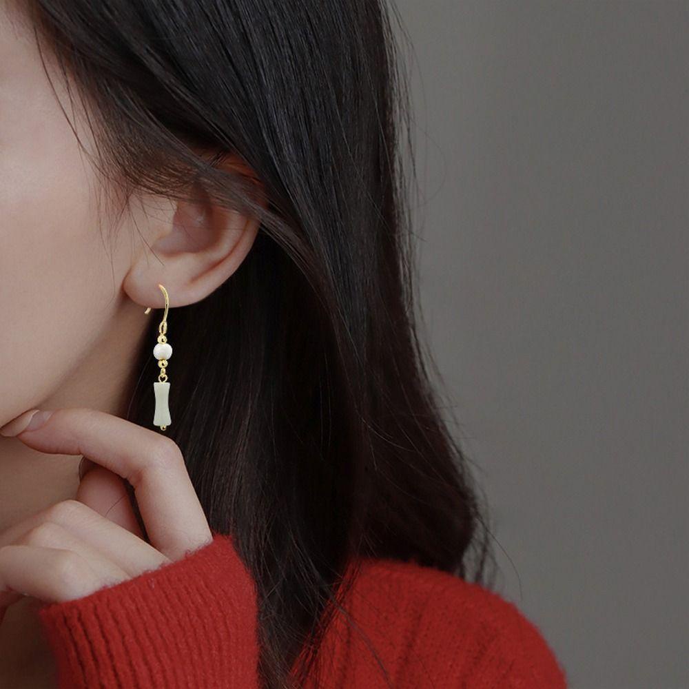 Mxbeauty Wanita Menjuntai Anting Elegan Pesona Mutiara Imitasi Fashion Perhiasan Hetian Giok Gadis Hadiah Drop Earrings