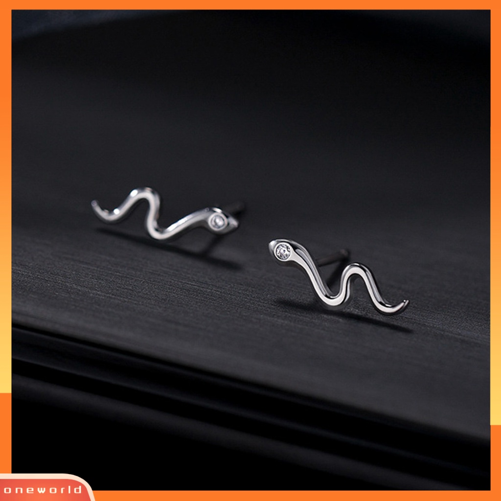 [EONE] 1pasang Ear Studs Temperamen Minimalis Mengkilap Cubic Zirconia Hias Geometris Berdandan Hadiah Wanita Ular Stud Anting Tindik Tulang Rawan Perhiasan Aksesori Fashion