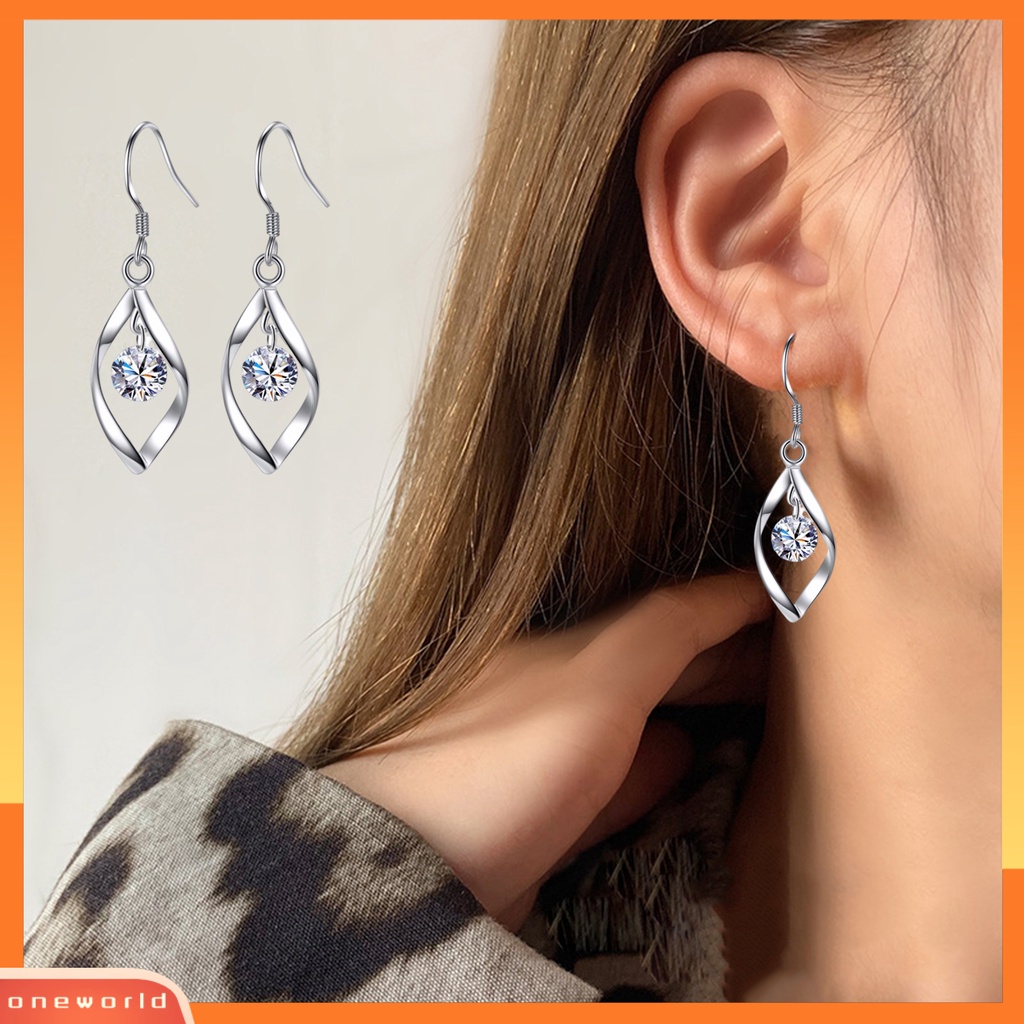 [EONE] Set Perhiasan Wanita Sederhana Geometris Berongga Keluar Twist Bentuk Kilau Terang Hias Hadiah Cubic Zirconia Pendant Kalung Anting Panjang Set Perhiasan Gadis Aksesori Fashion