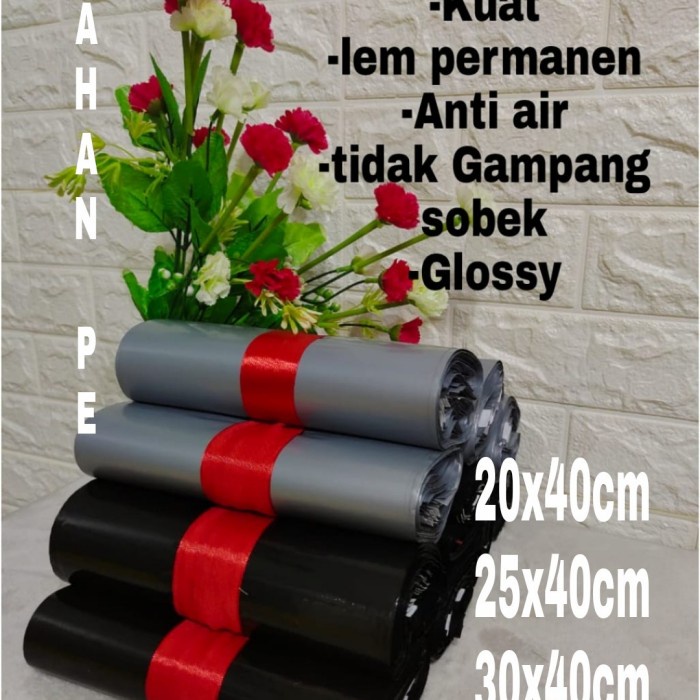 

[GG] Plastik polymailer plastik packing olshop lem pelekat permanent - Hitam semi glos, 25cmx40cm