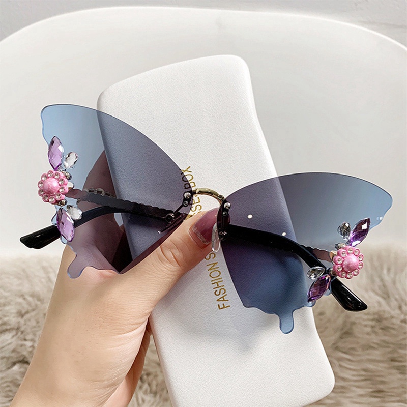 Desain Mewah Frameless Kristal Butterfly Sunglasses Vintage Brand Shades Untuk Wanita Kacamata Matahari Tanpa Bingkai Bling Diamond Eyewear