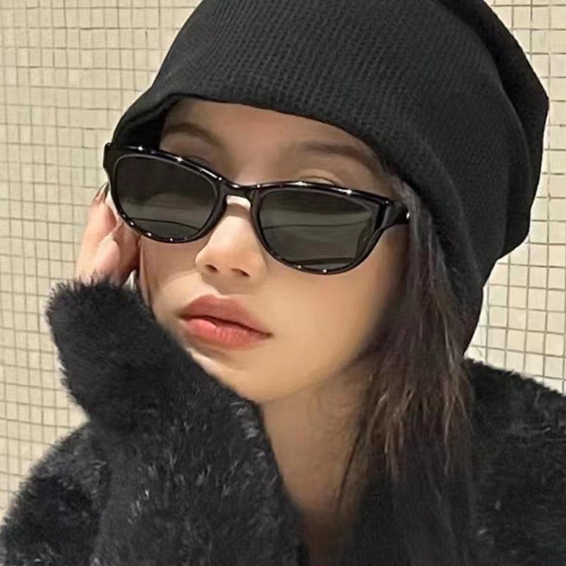 (YUZHU) Kacamata Cosmic Nebula Desain Gaya Baru Rasa Premium Hot Girl Anti UV Sunglasses