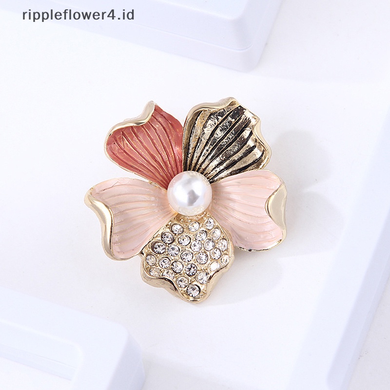{rippleflower4.id} Fashion Kristal Berlian Imitasi Mutiara Bunga Bros Pin Wanita Gadis Anti-exposure Brooch~