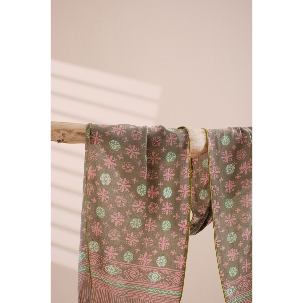 RATU - Scarf Batik LAB50 Cream