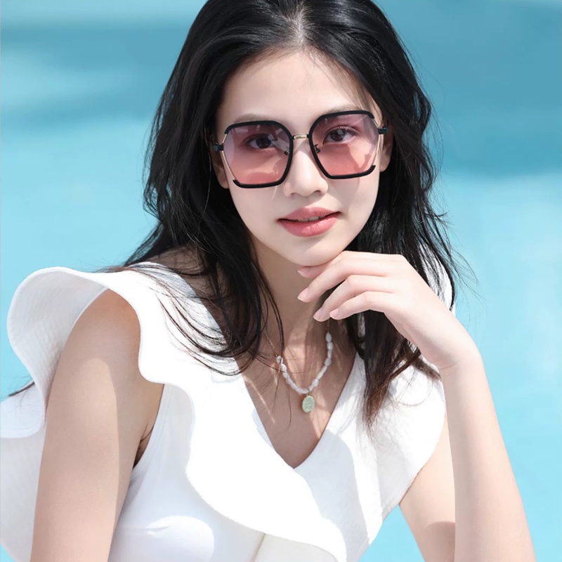 (YUZHU) Korean Fashion Oversized Frame Sunglasses Kacamata Bingkai Persegi Logam Poligonal Untuk Wanita