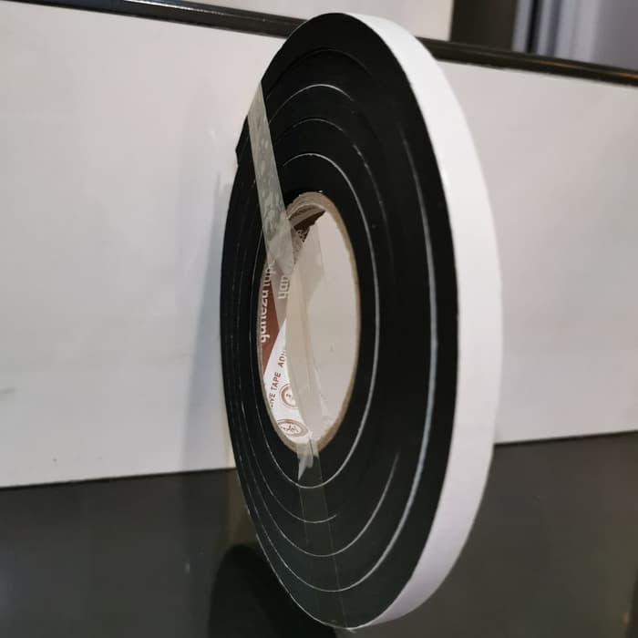 

double tape foam hitam dengan tebal 1 cm ( 10mm ) , panjang 2 Meter
