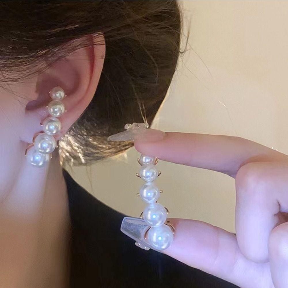 Needway Wanita Vintage Anting Pesona Manis Indah Mutiara Trendi Niche Desain Fashion Perhiasan Alloy Gaya Korea Earrings