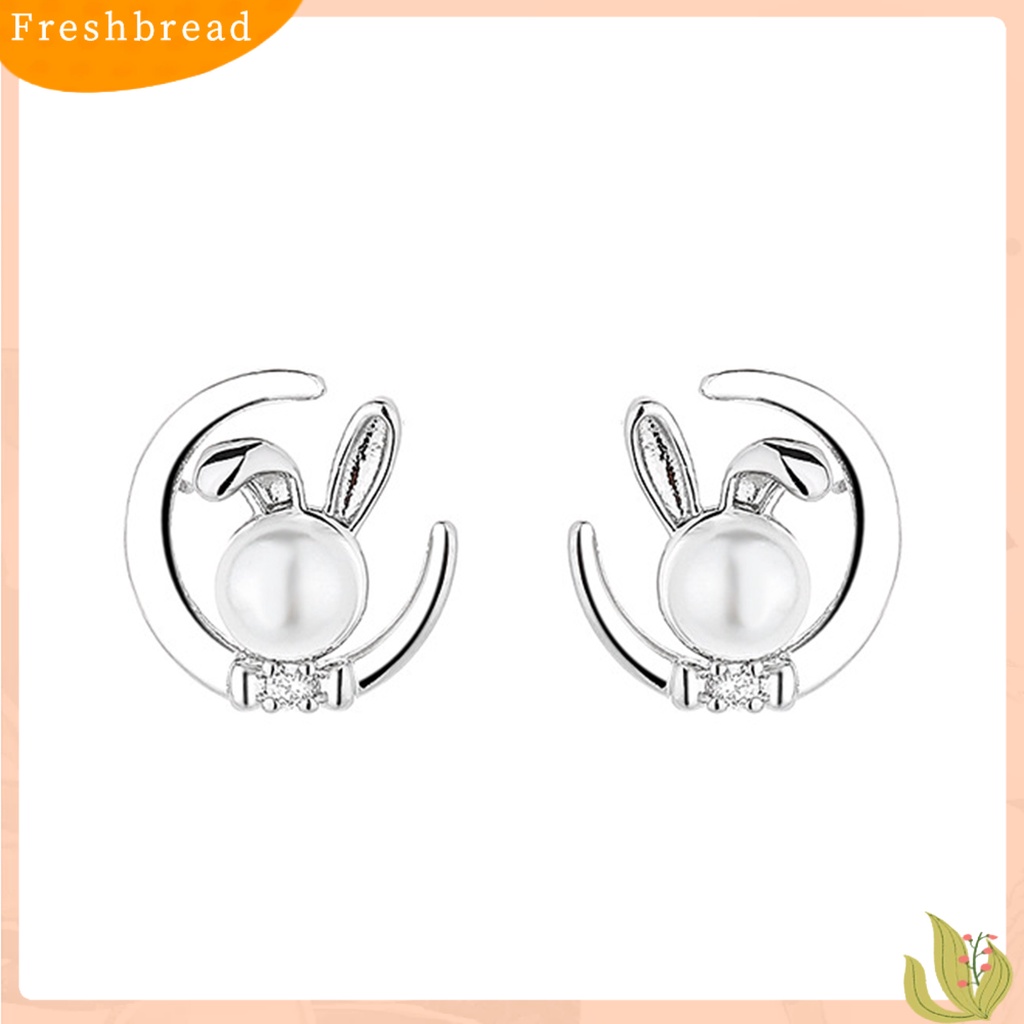 &lt; Freshbread &gt; 1pasang Anting Pejantan Bersinar Berbentuk Bulan Kelinci Dekorasi Electroplating Polishing Dekorasi Tahan Luntur Perempuan Mewah Stud Earrings Aksesoris Pakaian