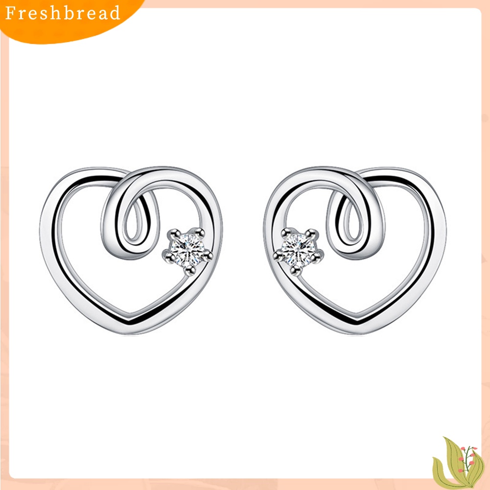 &lt; Freshbread &gt; Lady Berlian Imitasi Bertatahkan Berongga Jantung Telinga Stud Anting Perhiasan Hadiah Hari Valentine