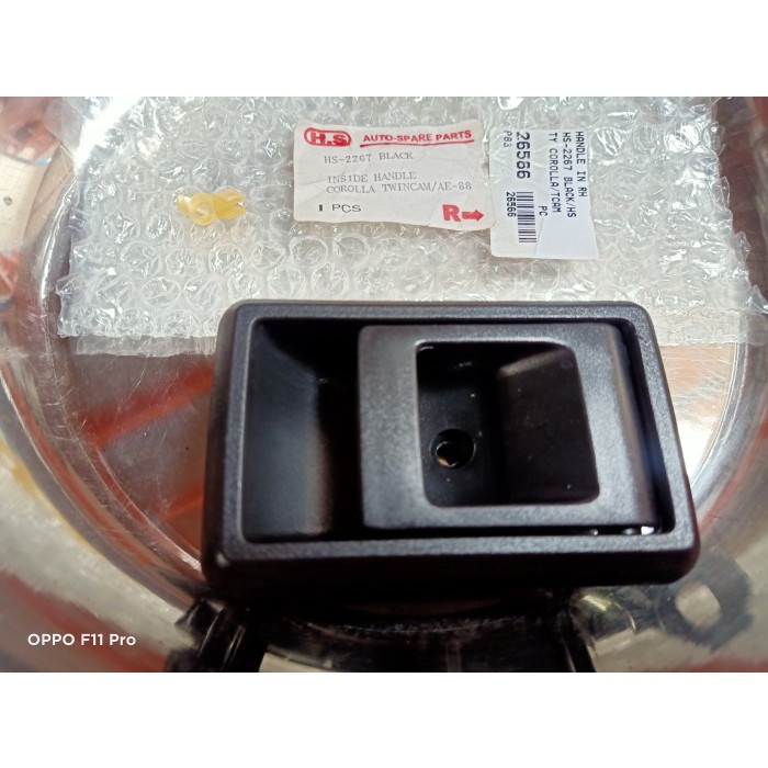 SPAREPART – Handle Pintu Dalam Kanan Hitam Toyota Corolla Twincam HS Taiwan -AKSESORIS  MOBIL