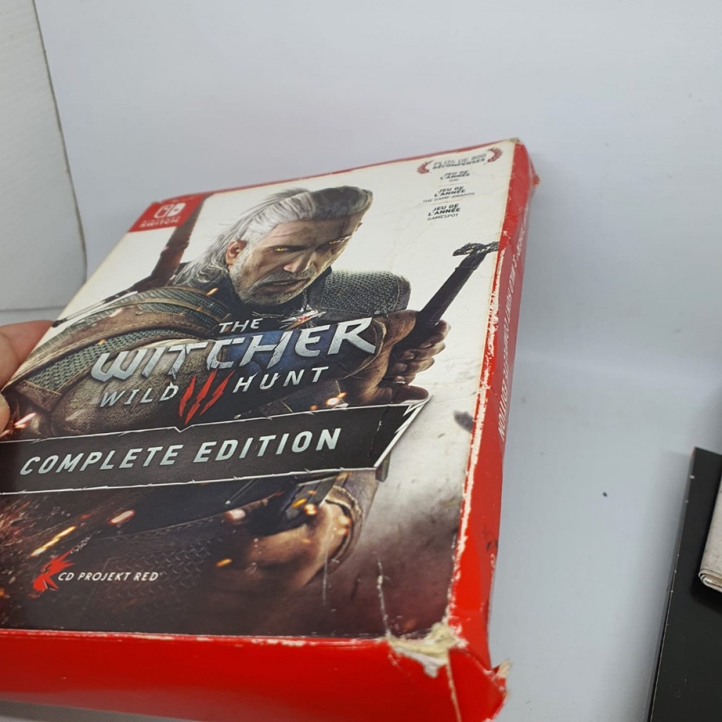 Nintendo Switch The Witcher 3 III Wild Hunt Complete Edition