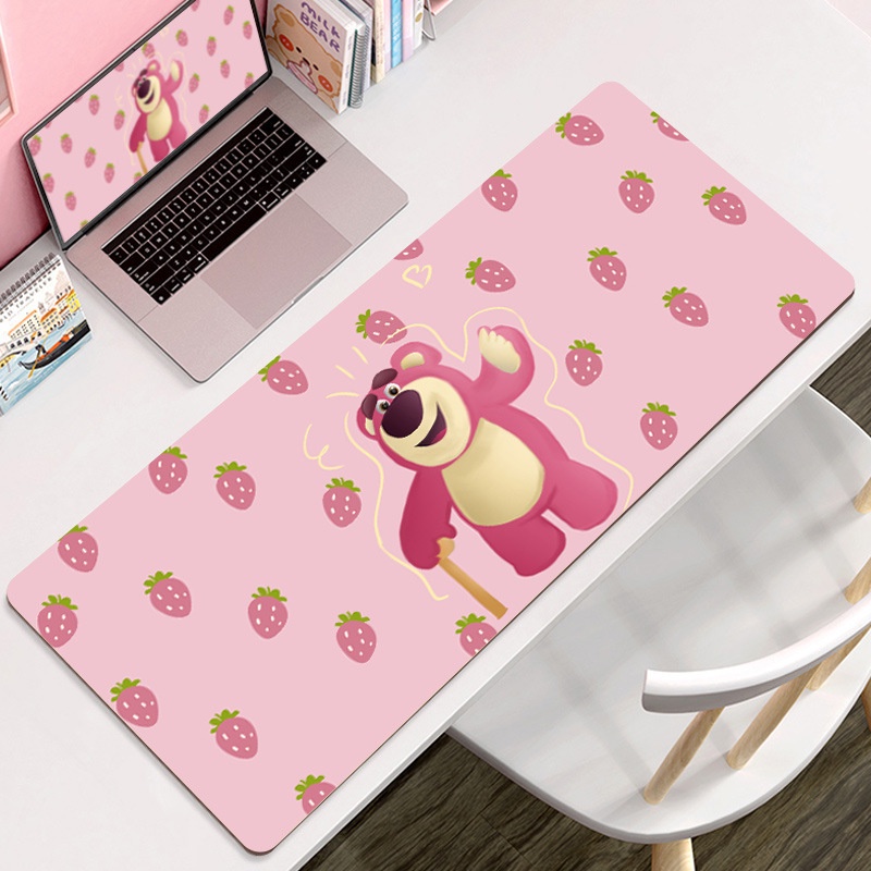 Alas Tikus Beruang Strawberry Besar Kartun Alas Mouse Komputer Strawberry Bear Desktop Mouse Pad800 * 300 * 3mm Mouse Pad