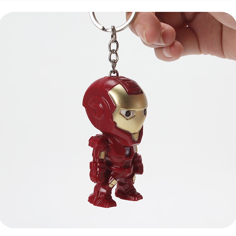 Film Superhero Iron Man LED Gantungan Kunci Lampu Suara Avengers Tony Stark Patung Boneka Dekorasi Gantungan Kunci