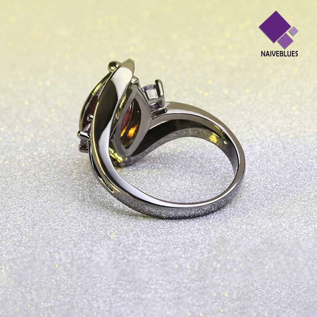 &lt; Naiveblues &gt; Wanita Fashion Romantis Imitasi Safir Mata Kuda Berbentuk Cincin Berongga Perhiasan