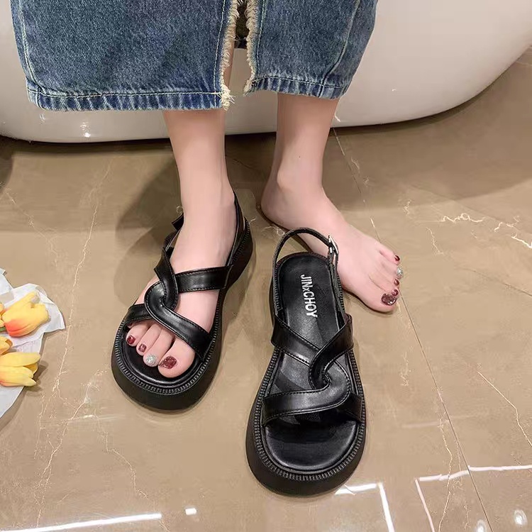 COD Sneakersdaily 570 Sandal Wedges Plafrom Tali Gesper Fashion Wanita Korea Model Baru