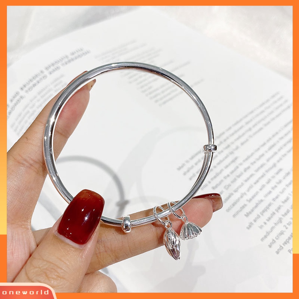 [ONE] Wanita Bangle Warna Perak Dapat Disesuaikan Dainty Sweet Nonallergic Hadiah Electroplating Lotus Seedpod Pesona Gadis Gelang Fashion Perhiasan