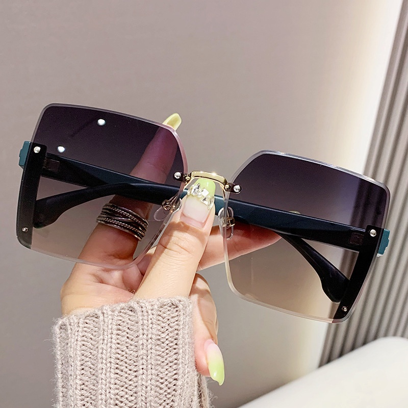 Fashion Square Aesthetic Shades Sunglasses Untuk Wanita/Men Metal Frame Sunglasses Eyewear