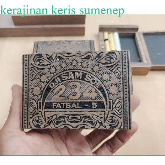 

Kado custom, hadiah custom, kotak kayu, custom ukir nama/foto/logo murah