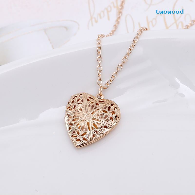 Twowood Love Necklace Dapat Dibuka Kalung Berongga Wanita Peach Berbentuk Hati Foto Kotak Kalung