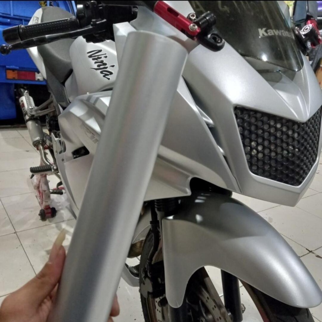 STIKER SKOTLET SILVER DOOF MURAH SKOTLET MOTOR MOBIL KEKINIAN variasi