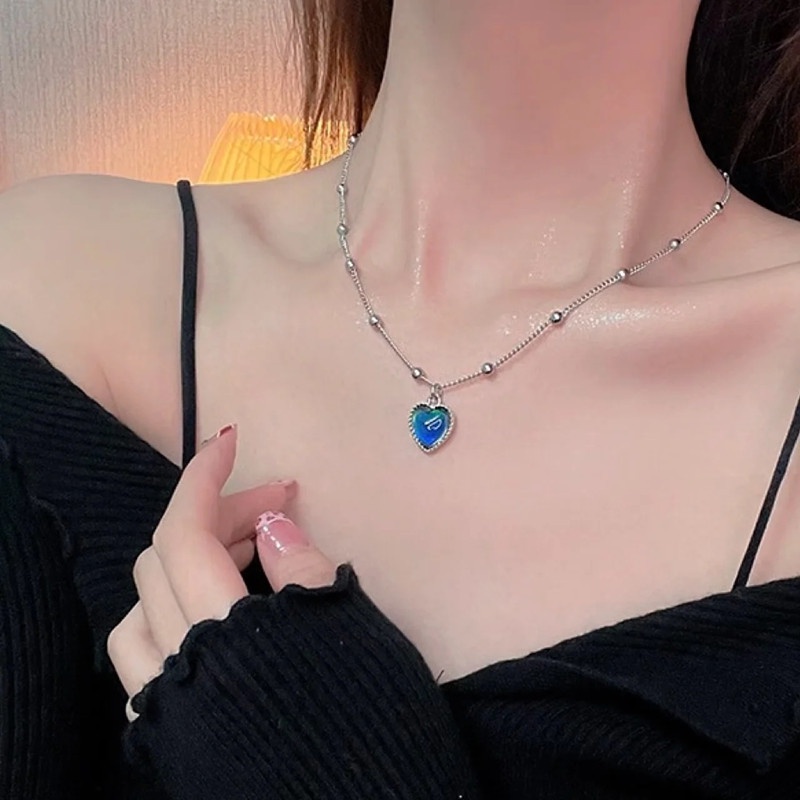 Temperamen Suhu Perubahan Warna Cinta Kalung Perempuan High-End Trendi Keren Panas Gadis Influencer Cla