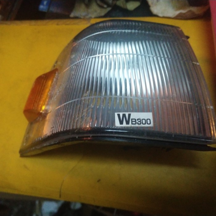 sen headlamp mazda 323 trendy rh
