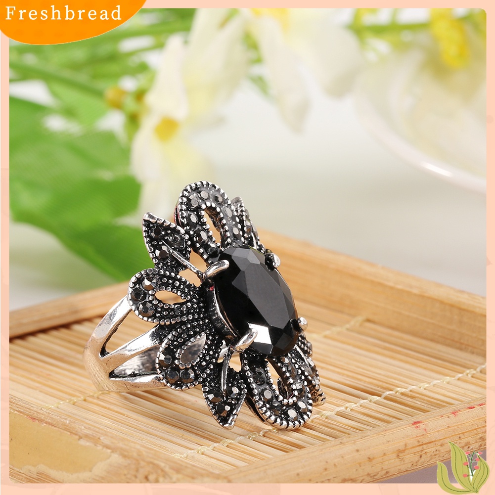 &lt; Freshbread &gt; Wanita Vintage Berongga Pola Bunga Cincin Berlapis Paduan Resin Jari Perhiasan Hadiah