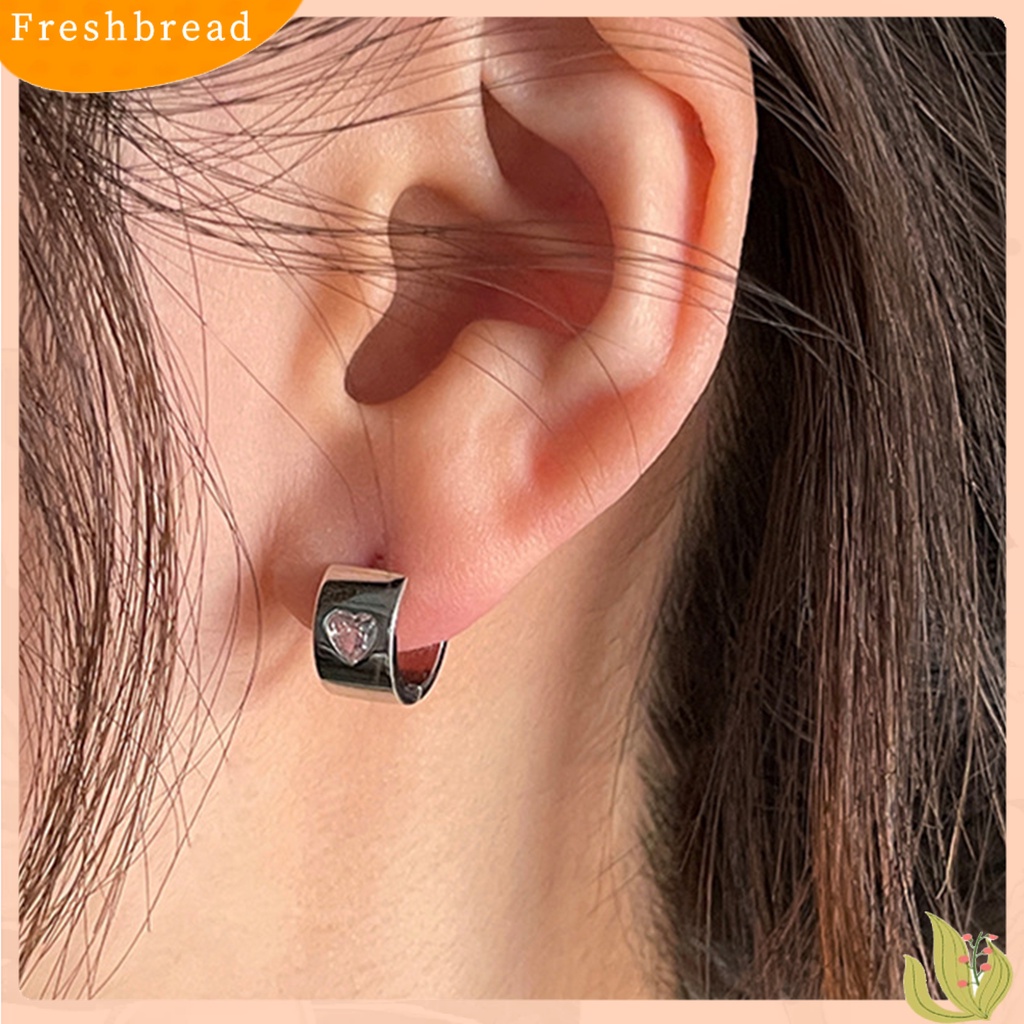 &lt; Freshbread &gt; 1pasang Anting Hoop Geometris Temperamen Sederhana Berlian Imitasi Kecil Cinta Hati Huggie Earrings Fashion Perhiasan