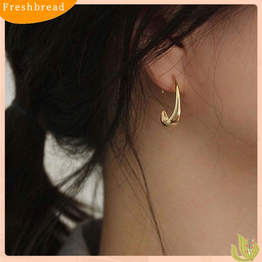 &lt; Freshbread &gt; 1pasang Anting Huggie Wanita Warna Solid Permukaan Halus Kilau Sederhana Bentuk Tetesan Air Women Earrings Perhiasan Perempuan