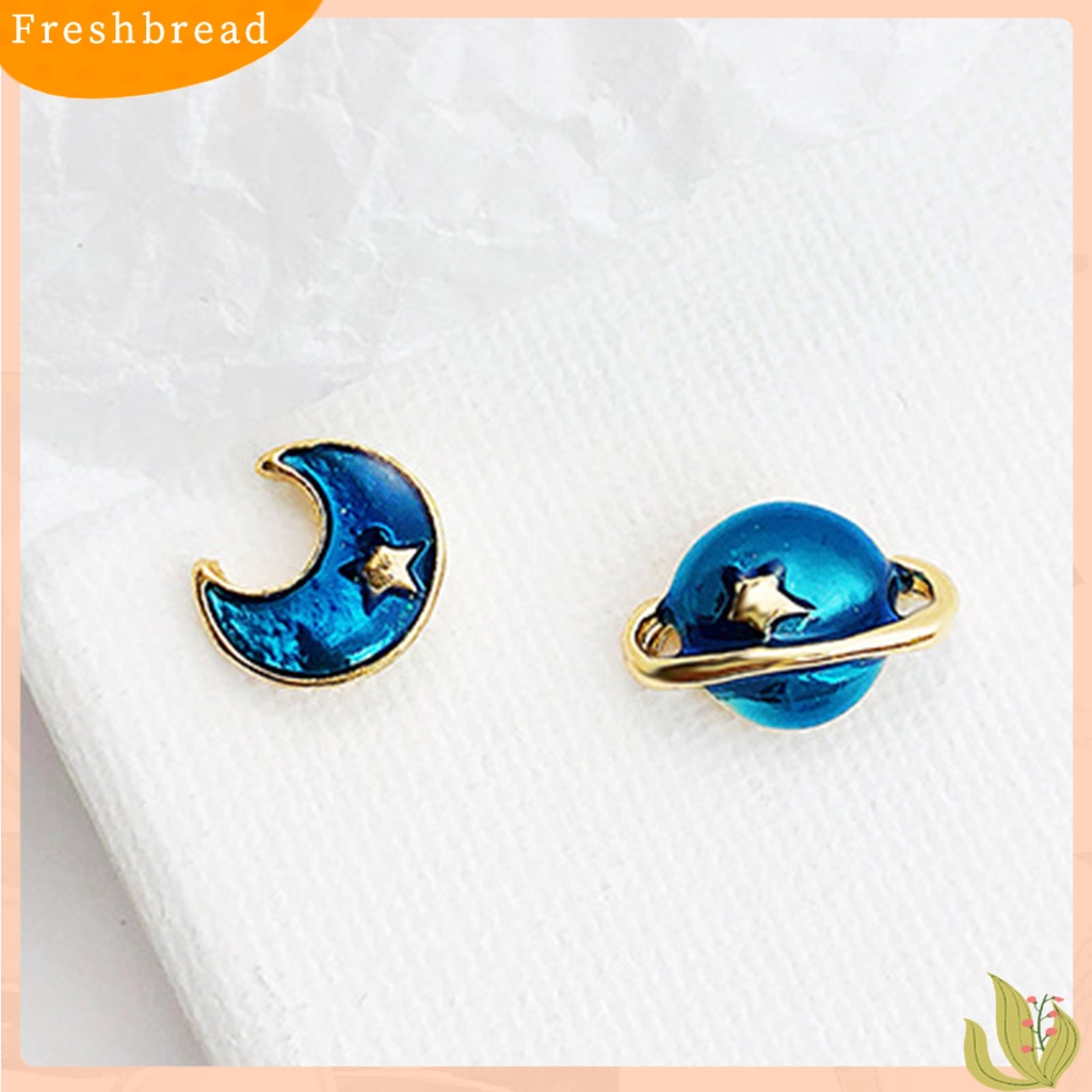 &lt; Freshbread &gt; 1pasang Anting Wanita Indah Anti Karat Alloy Ramah Kulit Menawan Bulan Bintang Anting Menjuntai Untuk Pesta