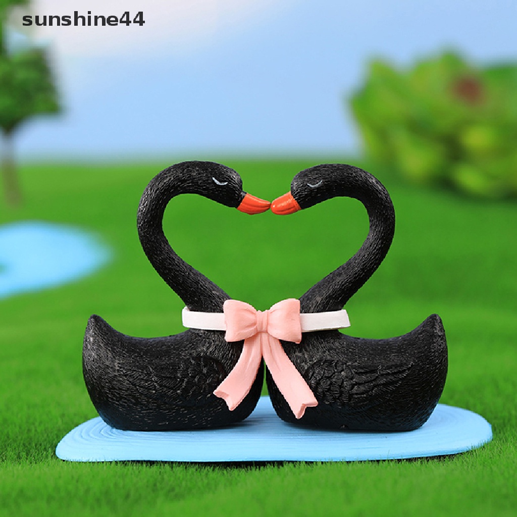 Sunshine 1pasang Bandul Mobil Love Swan Plastik Lanskap Mikro DIY Ornamen Mobil Rumah ID