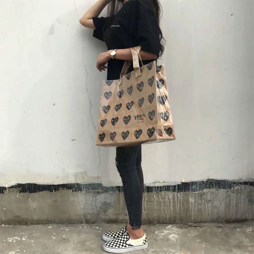 Sera trendy all-match one-shoulder heart handbag PVC transparan tas belanja kertas kraft berkapasitas besar siswa tote bag