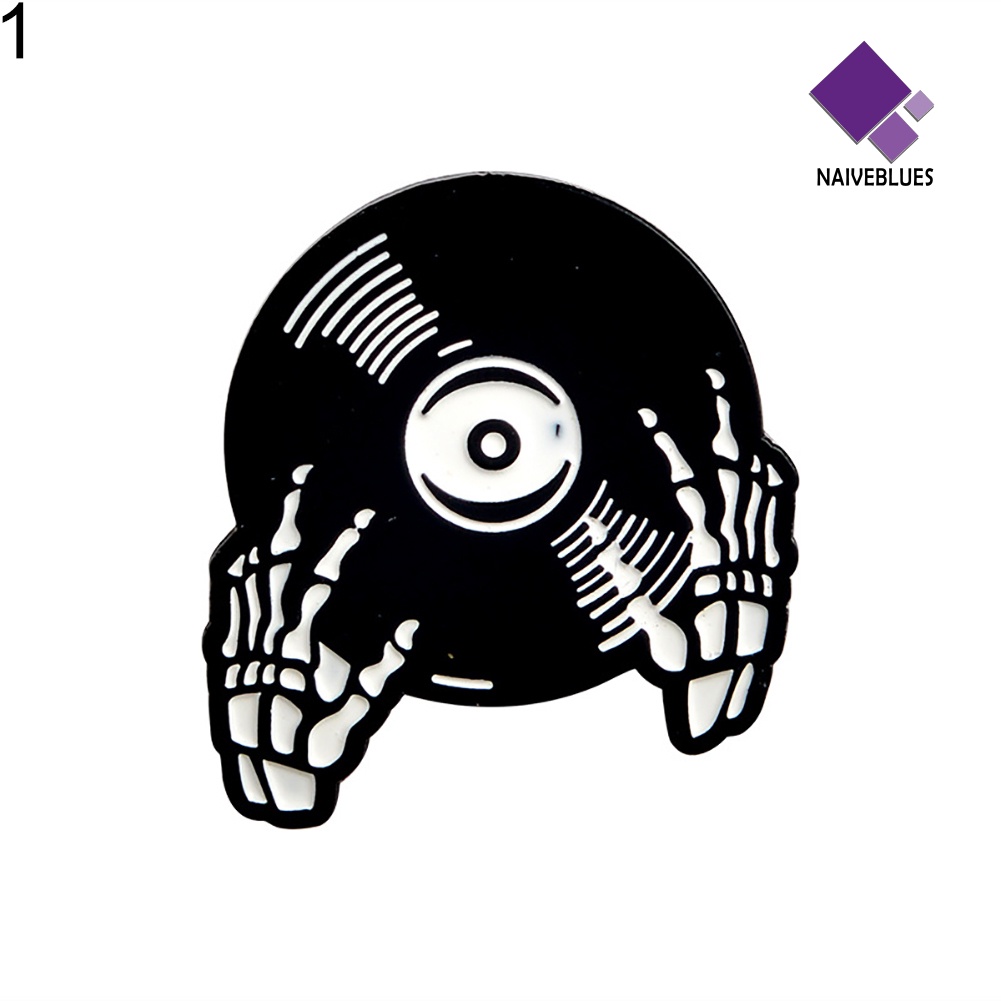 &lt; Naiveblues &gt; Mode Tengkorak Kepala Disc Tangan Jantung Halloween Pin Kulit Denim