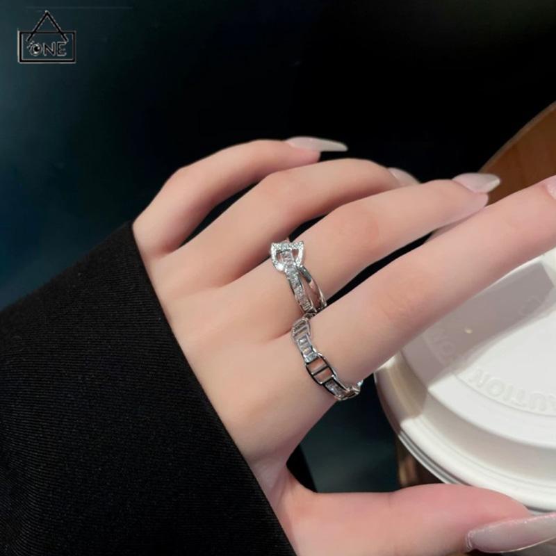 COD❤️Cincin Huruf D Desain Wanita Kepribadian Mode Cahaya Mewah Terbuka-A.one